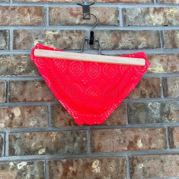 No Boundaries Neon Pink Bathing Suit Bottoms - Picture 5 of 10